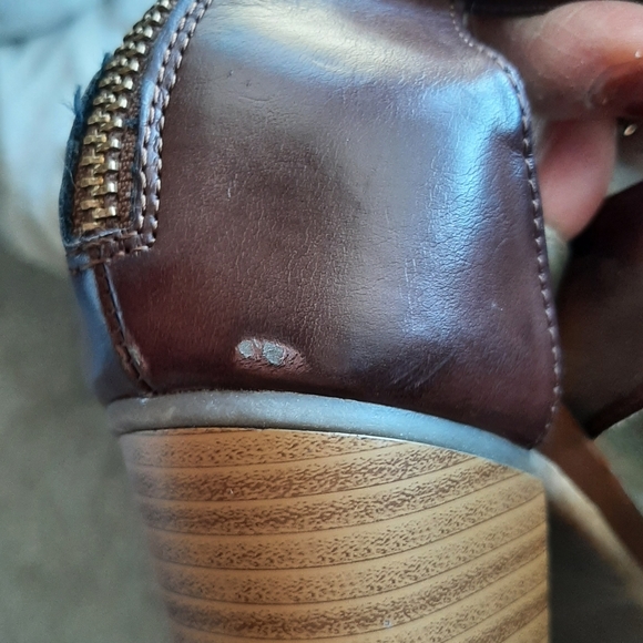 White Mountain - Gently used open toe brown shoes for women - Size: 8 - Picture 8 of 10